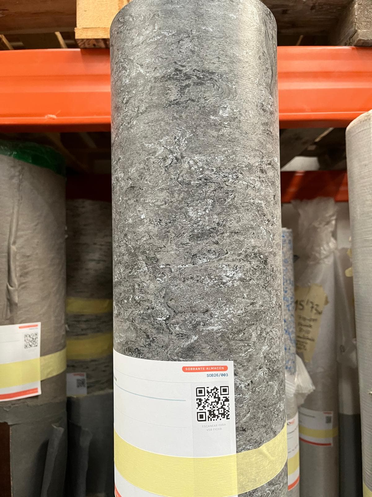 Linóleo Tarkett Veneto Stone 692