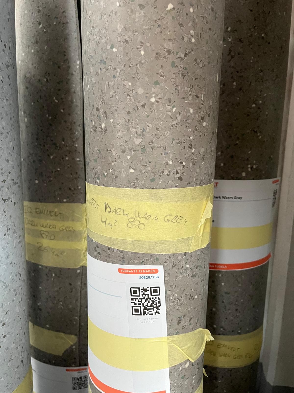 PVC Tarkett iQ Eminent Dark Warm Grey 870
